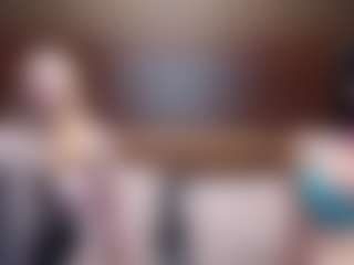Live cam show with HollyWhites - Blowjob on Dare Cams