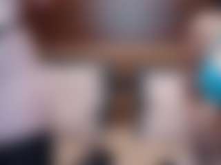 Live cam show with HollyWhites - Blowjob on Camsoda