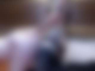 Live cam show with HollyWhites - Blowjob on Camsoda