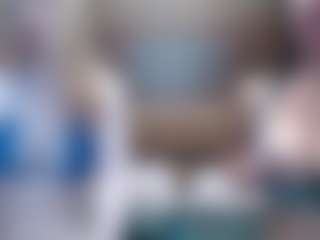 Live cam show with HollyWhites - Deepthroat on StripNow