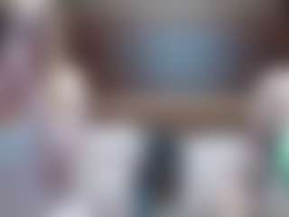 Live cam show with HollyWhites - Toys on Pornisteam.com