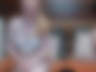 Live cam show with HollyWhites - Tease on Camsoda