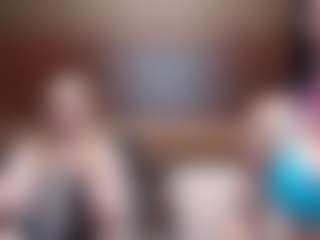 Live cam show with HollyWhites - Blowjob on Camsoda