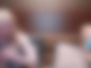 Live cam show with HollyWhites - Blowjob on Camsoda