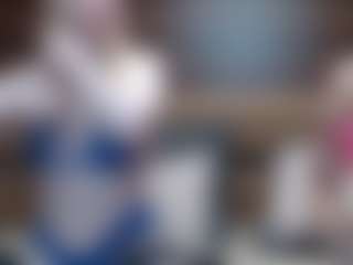 Live cam show with HollyWhites - Teen (18+) on Camsoda
