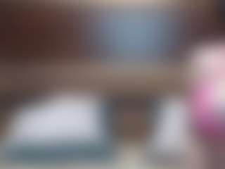 Live cam show with HollyWhites - Lush on Camming Site