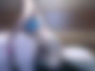 Live cam show with HollyWhites - Blowjob on Camsoda
