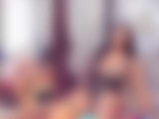Live cam show with Laura Saenz - Shaved on mypornchat.com