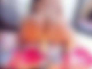 Laura Saenz's Live Sex Cam Show
