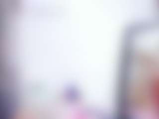 Live cam show with Laura Saenz - Naked on EXY