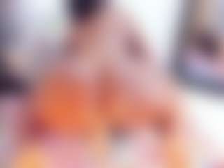 Laura Saenz's Live Sex Cam Show