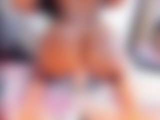 Laura Saenz's Live Sex Cam Show