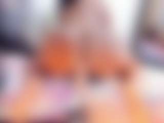 Laura Saenz's Live Sex Cam Show