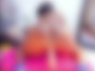Laura Saenz's Live Sex Cam Show
