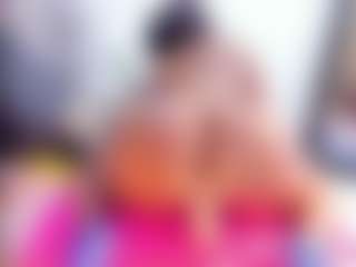 Laura Saenz's Live Sex Cam Show