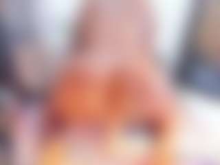 Laura Saenz's Live Sex Cam Show