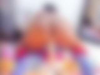 Laura Saenz's Live Sex Cam Show