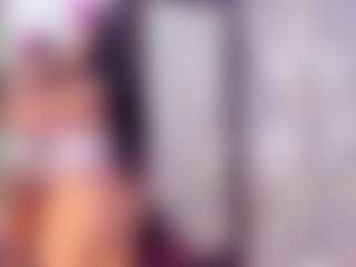 Live cam show with Laura Saenz - Ebony on Camsoda | colombia