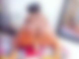 Laura Saenz's Live Sex Cam Show