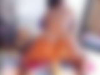 Laura Saenz's Live Sex Cam Show