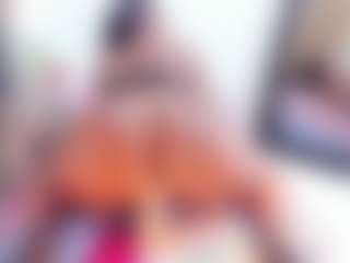 Laura Saenz's Live Sex Cam Show