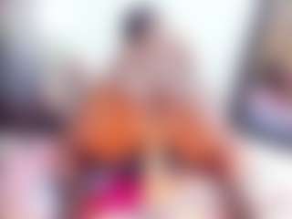 Laura Saenz's Live Sex Cam Show
