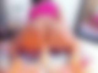 Laura Saenz's Live Sex Cam Show