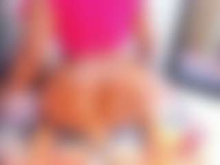 Laura Saenz's Live Sex Cam Show