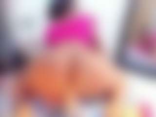Laura Saenz's Live Sex Cam Show