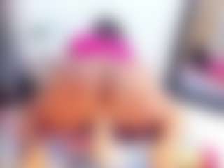 Laura Saenz's Live Sex Cam Show