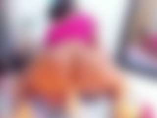 Laura Saenz's Live Sex Cam Show