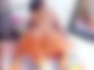 Laura Saenz's Live Sex Cam Show