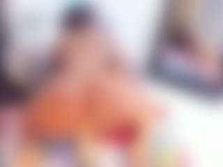 Laura Saenz's Live Sex Cam Show