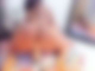 Laura Saenz's Live Sex Cam Show