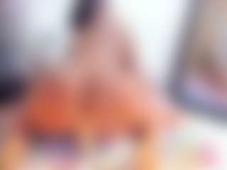 Laura Saenz's Live Sex Cam Show