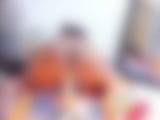 Laura Saenz's Live Sex Cam Show