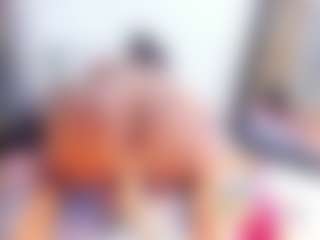 Laura Saenz's Live Sex Cam Show