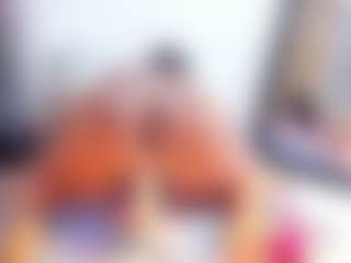 Laura Saenz's Live Sex Cam Show