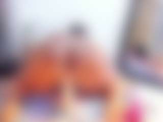 Laura Saenz's Live Sex Cam Show