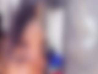 Laura Saenz's Live Sex Cam Show