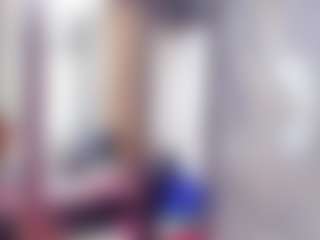 Laura Saenz's Live Sex Cam Show