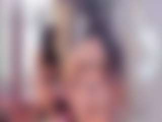 Laura Saenz's Live Sex Cam Show