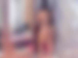 Laura Saenz's Live Sex Cam Show