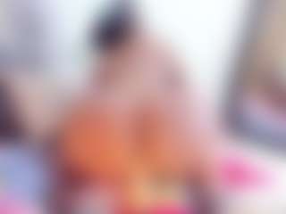 Laura Saenz's Live Sex Cam Show
