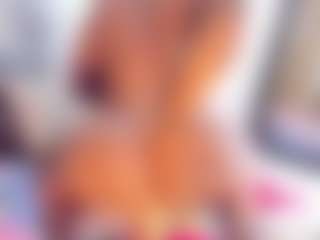 Laura Saenz's Live Sex Cam Show