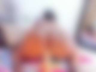 Laura Saenz's Live Sex Cam Show