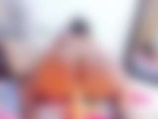 Laura Saenz's Live Sex Cam Show