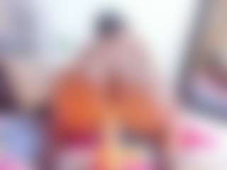 Laura Saenz's Live Sex Cam Show