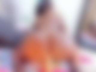 Laura Saenz's Live Sex Cam Show