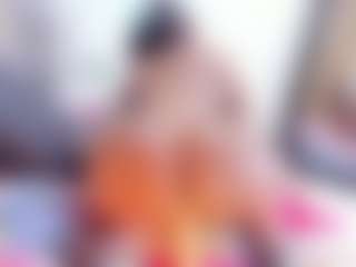 Laura Saenz's Live Sex Cam Show